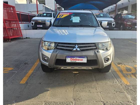 MITSUBISHI L200 TRITON 2.4 HLS CHROME 4X2 CD 16V FLEX 4P MANUAL